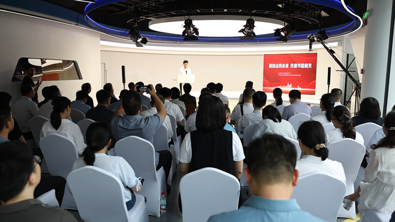 <a href="./xwzx_1411/gzdt_1412/202506/t20250623_710166.html">弘扬三大精神、锤炼过硬作风、激励担当作为 | 市发改委联合湖北日报楚天书局、湖北日报鄂州分社开展主题党日活动</a>