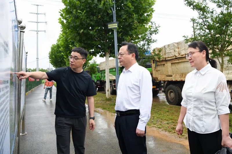 <a href="./xwzx_1411/gzdt_1412/202606/t20260625_769271.html">孙兵调研华容区重点项目时强调 满弓紧弦抢进度 聚链成群强产业</a>