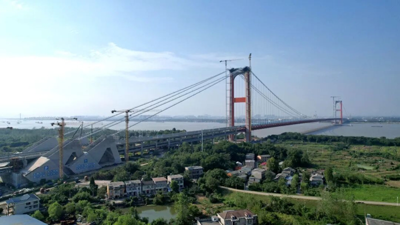 <a href="./xwzx_1411/gzdt_1412/202609/t20260930_785669.html">鄂州长江大桥完成交工验收！年底通车</a>